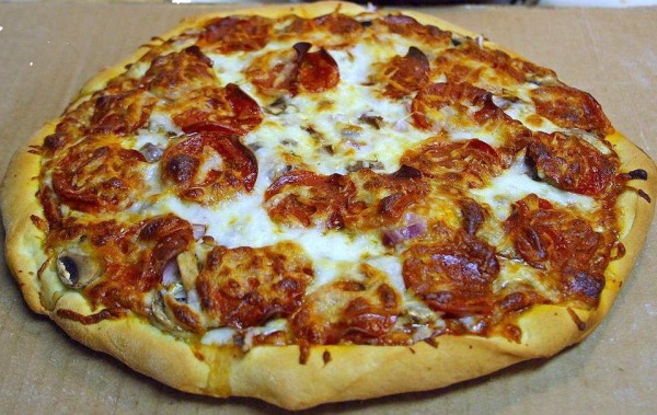 Mitől vált népszerű pizzafeltétté a pepperoni? Mitől vált népszerű pizzafeltétté a pepperoni?